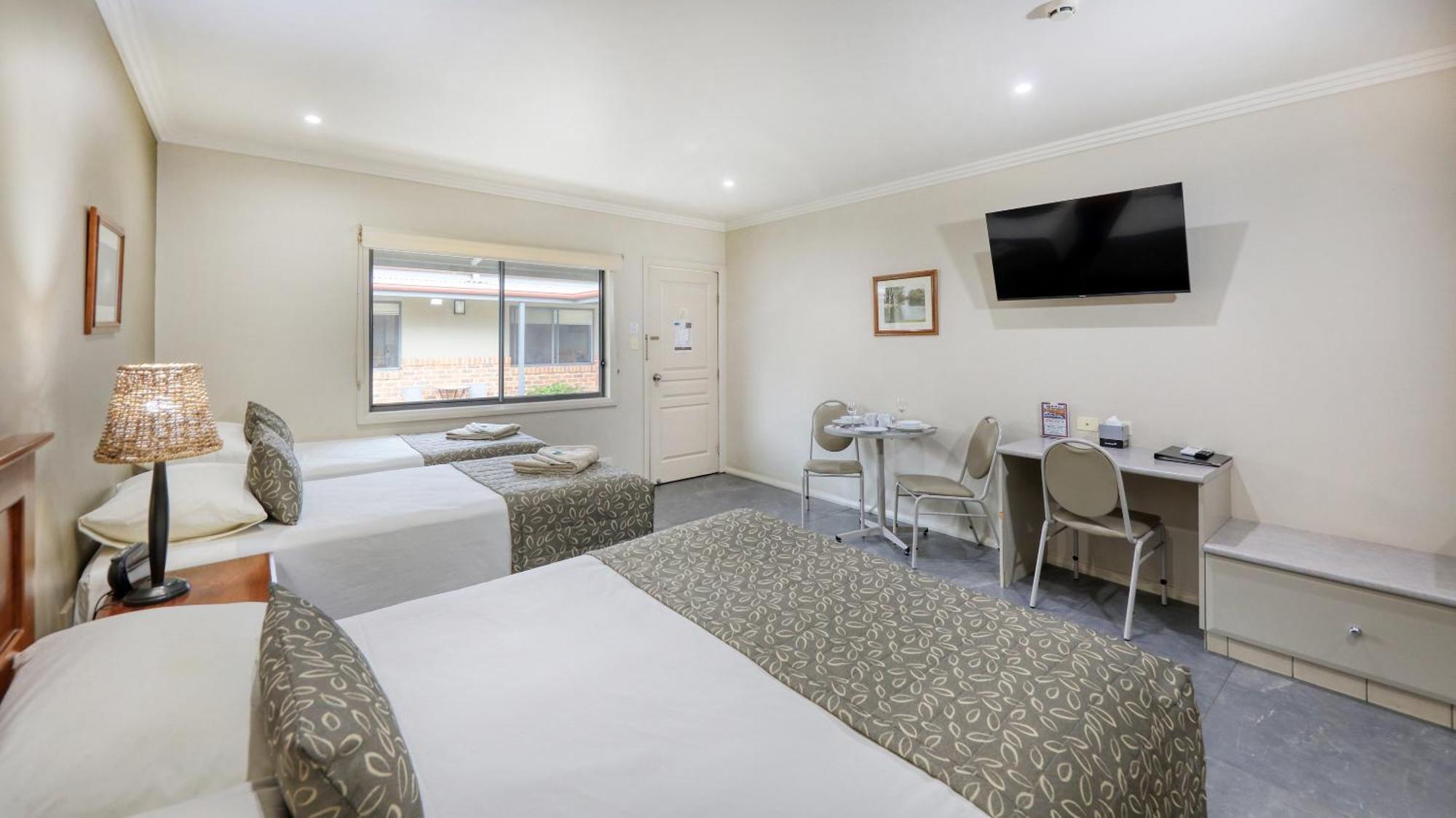 The Saltbush Motor Inn Hay Exteriér fotografie