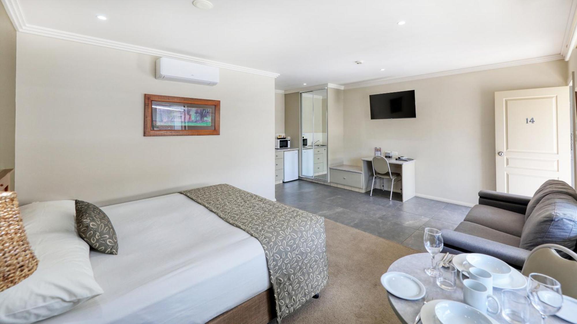 The Saltbush Motor Inn Hay Exteriér fotografie