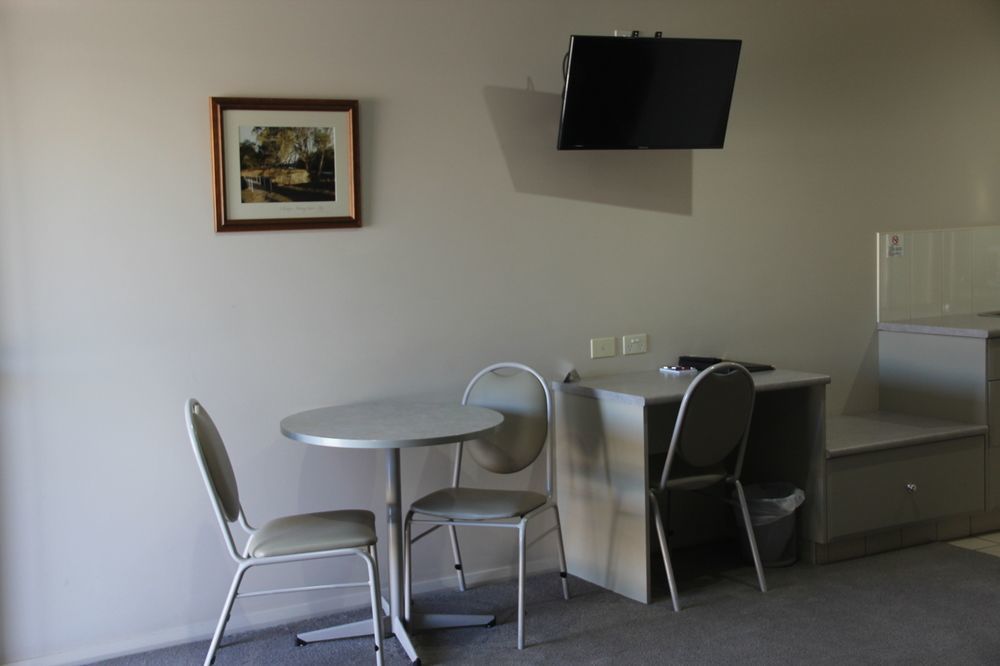 The Saltbush Motor Inn Hay Exteriér fotografie